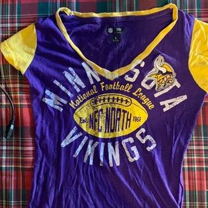 Women’s Minnesota Vikings crew neck T-shirt